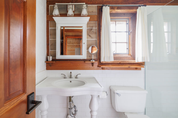 The bathroom amenities of a romantic guest cabin at the Home Ranch in Colorado.