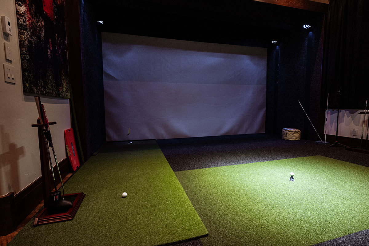 Golf simulator room at The Home Ranch in Colorado.